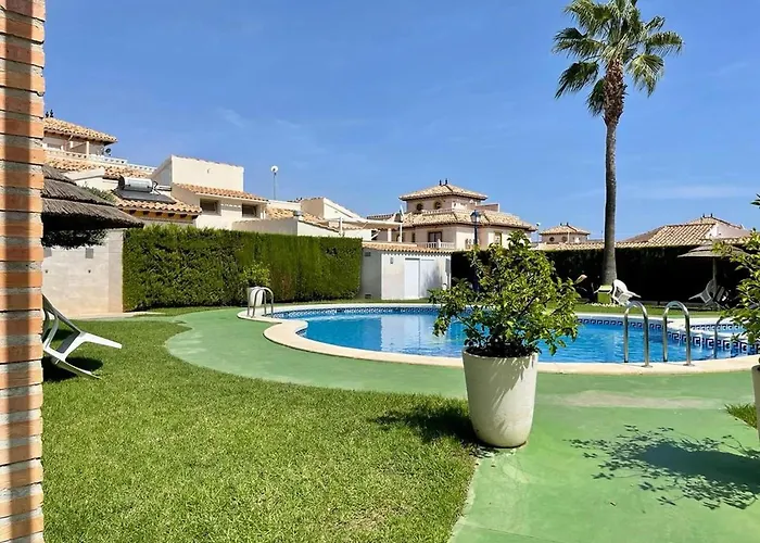 Belvilla By Oyo Lomas De Cabo Roig